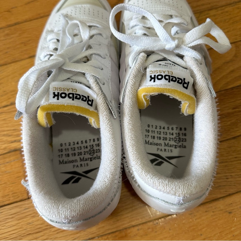 NWOT MARGIELA x Reebok sneakers